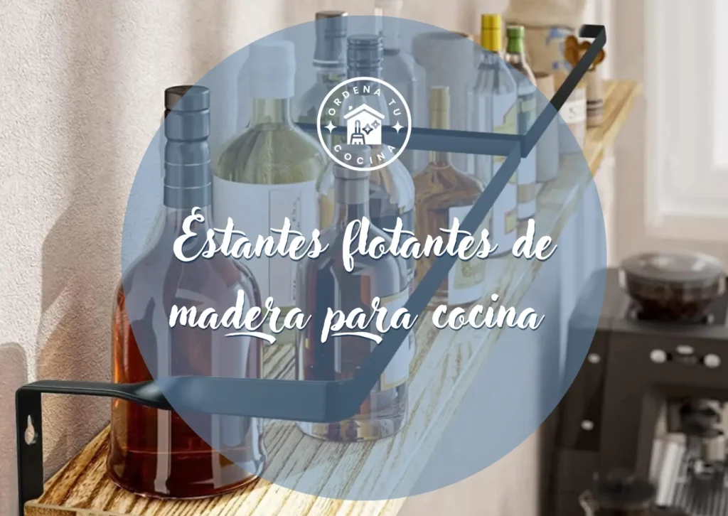 Estantes flotantes de madera para cocina ​